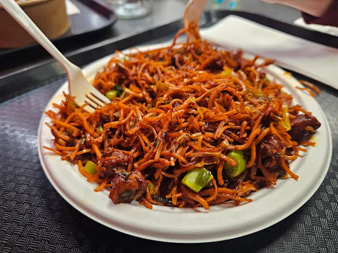 Best Hakka noodles in Saskatoon, SK